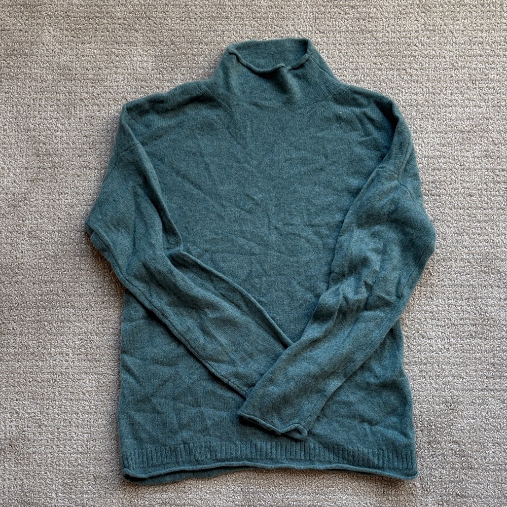 J. Crew Women’s cowl neck 100% cashmere sweater. Like new.